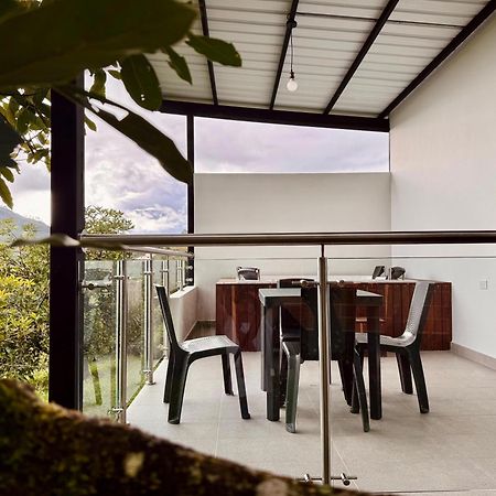 Hotel Campestre Alto Lindo En Guatapé Kültér fotó