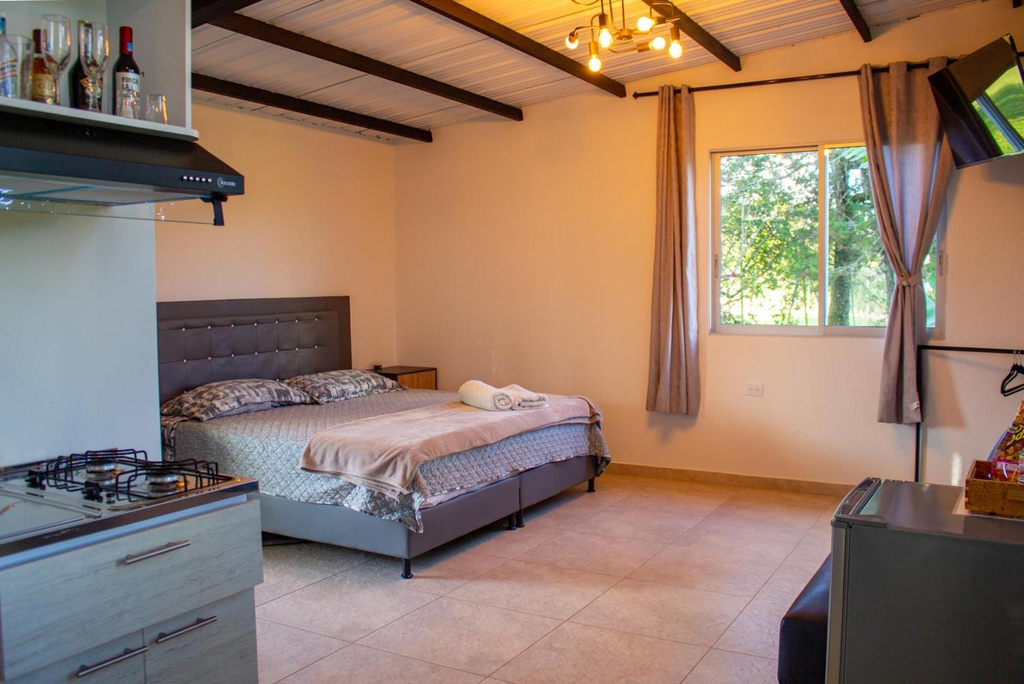 Hotel Campestre Alto Lindo En Guatapé Kültér fotó