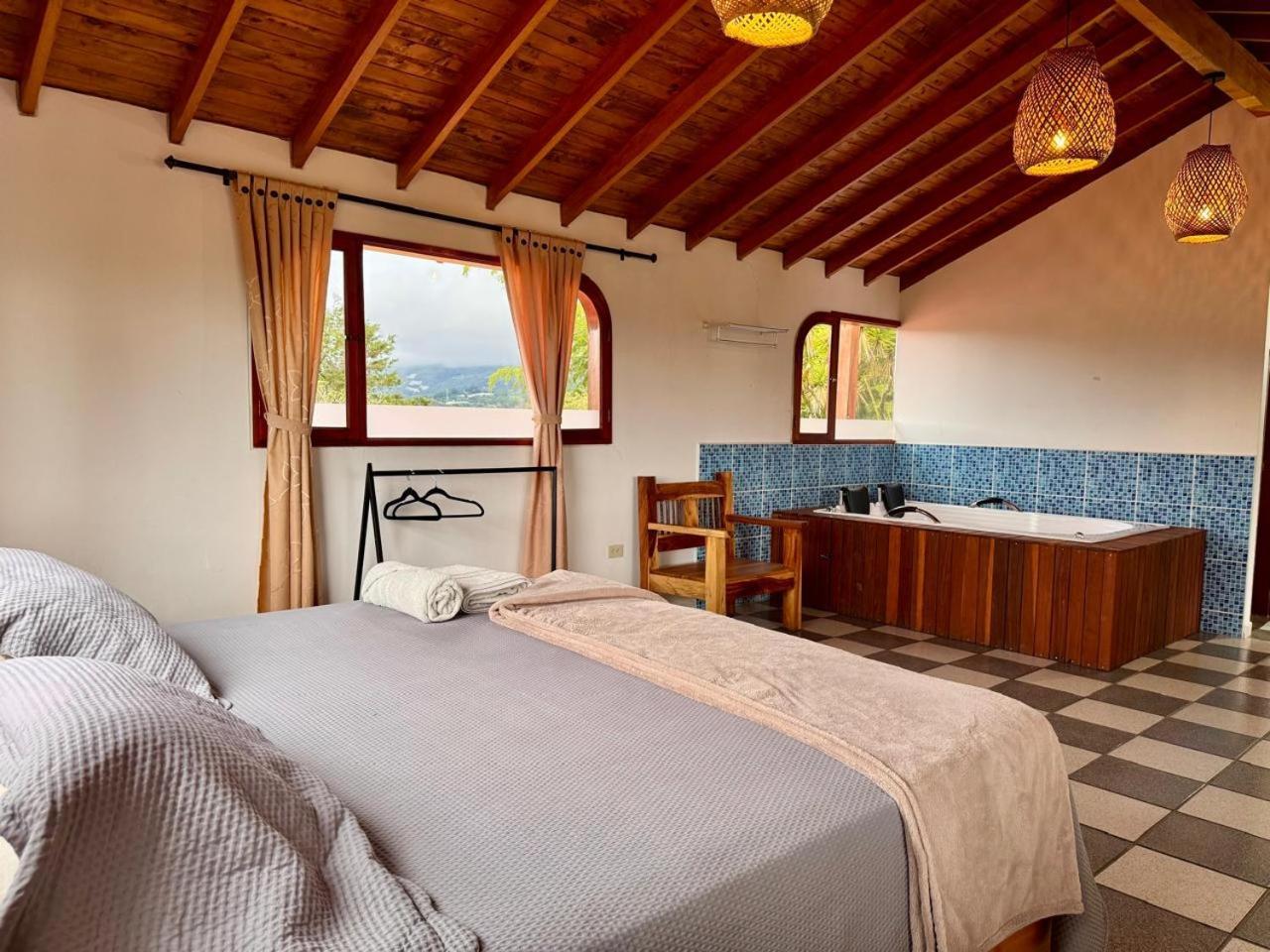 Hotel Campestre Alto Lindo En Guatapé Kültér fotó