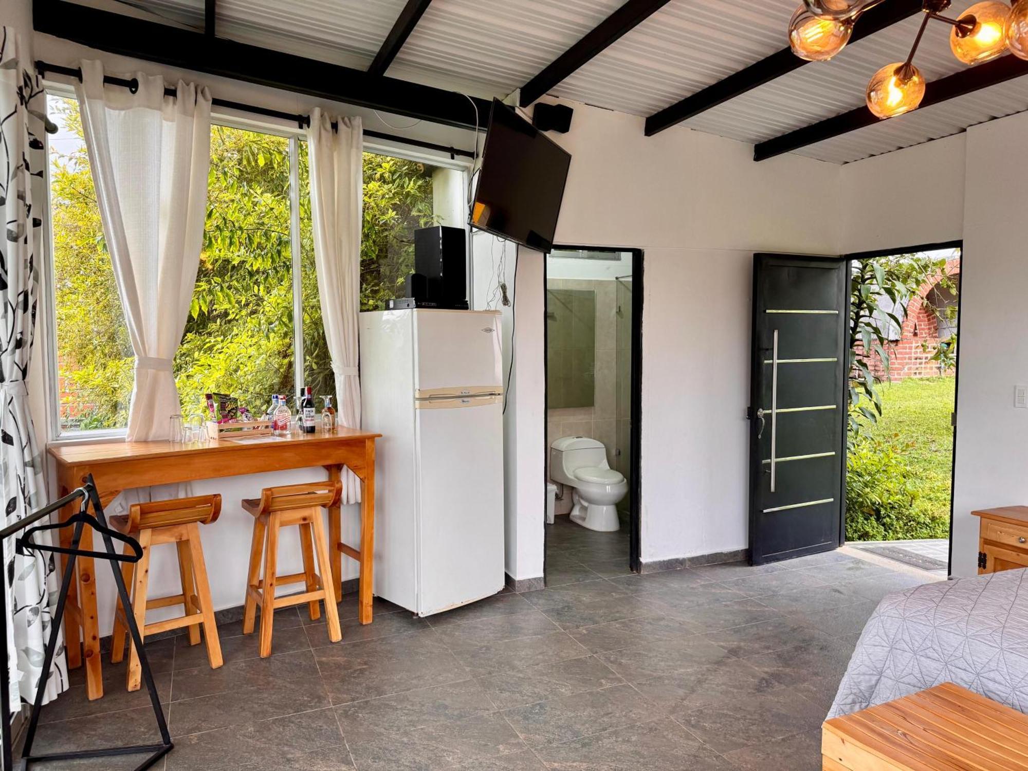 Hotel Campestre Alto Lindo En Guatapé Kültér fotó