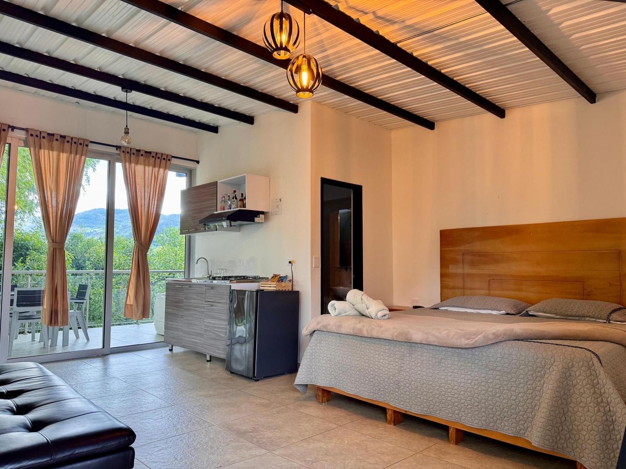 Hotel Campestre Alto Lindo En Guatapé Kültér fotó