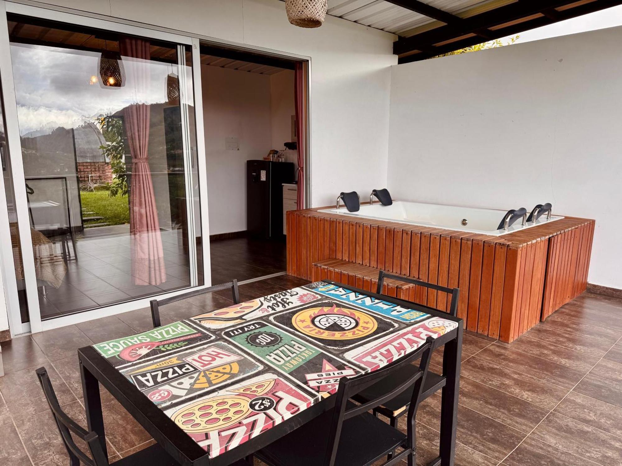 Hotel Campestre Alto Lindo En Guatapé Kültér fotó