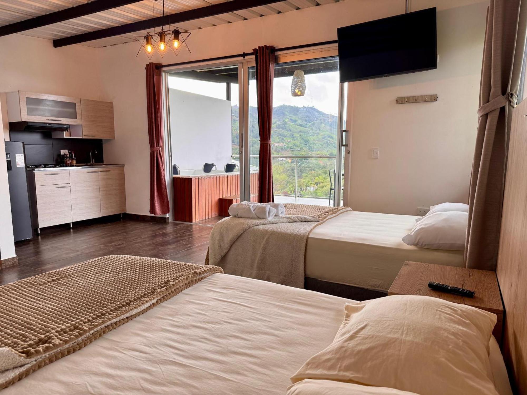 Hotel Campestre Alto Lindo En Guatapé Kültér fotó