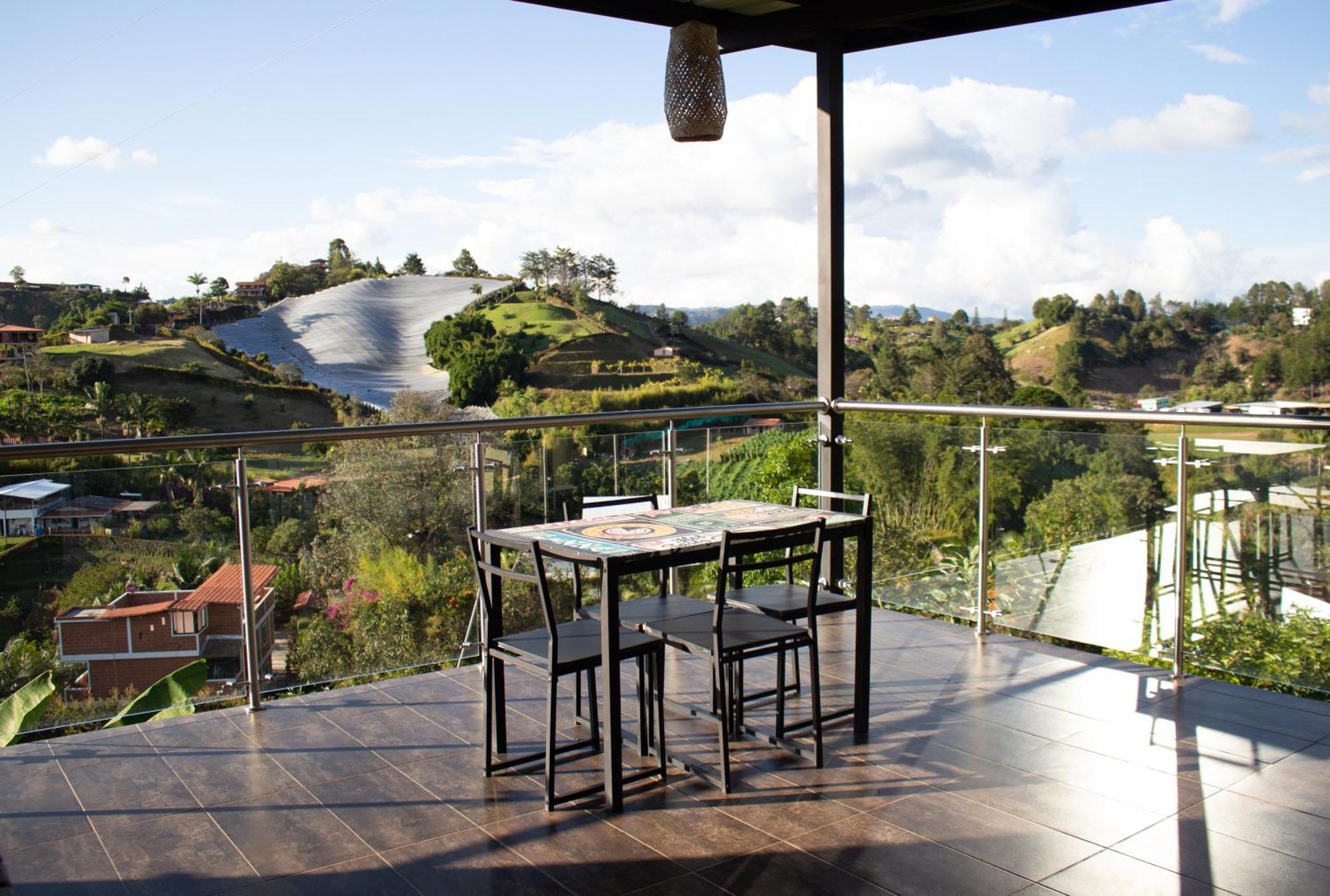 Hotel Campestre Alto Lindo En Guatapé Kültér fotó